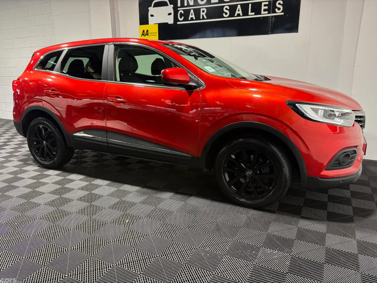 Renault Kadjar SUV, Petrol, 2022, Red