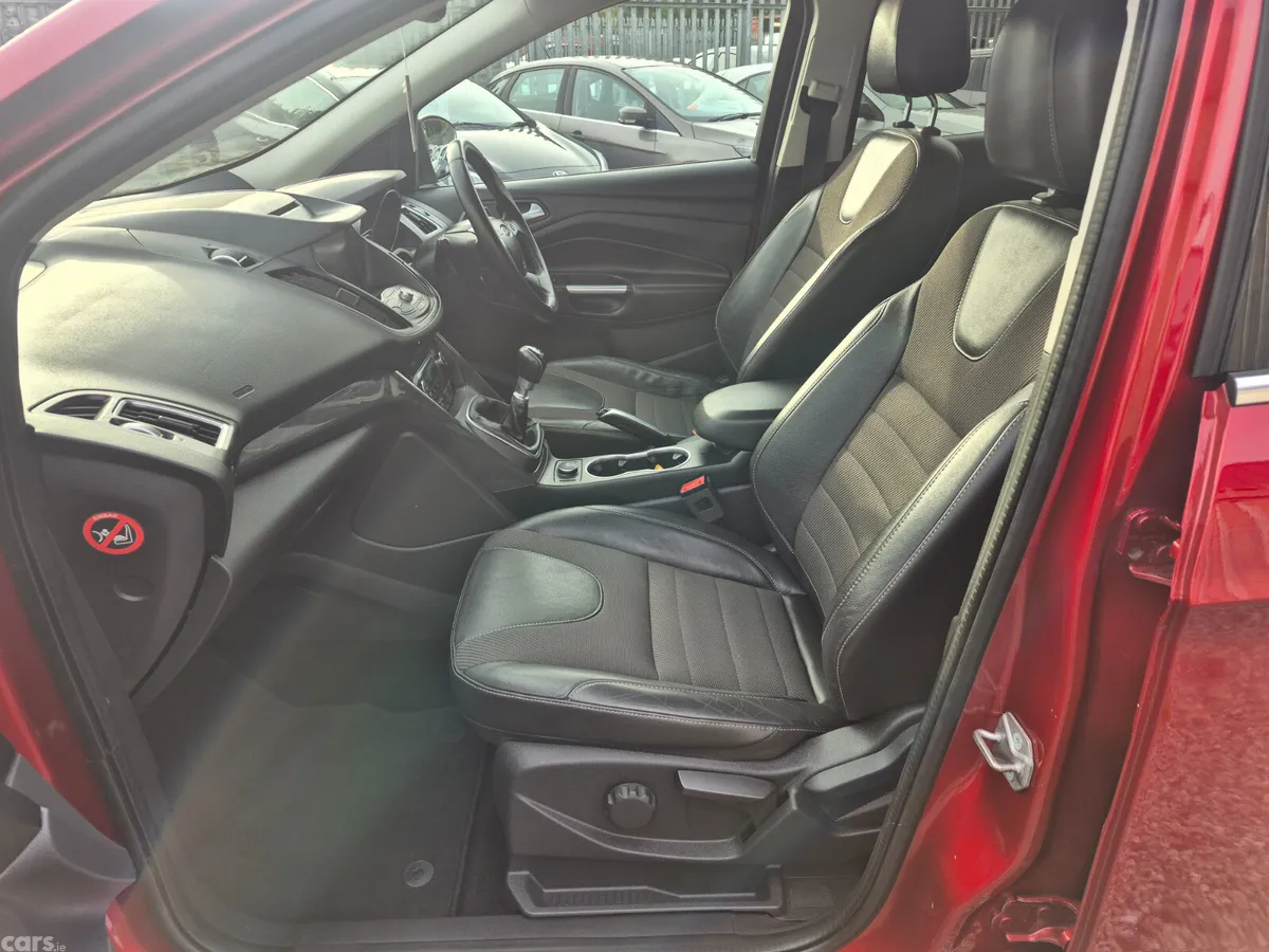 Ford Kuga SUV, Diesel, 2016, Red