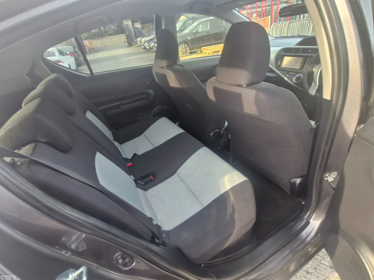 Honda Fit Hatchback, Petrol Hybrid, 2014, White