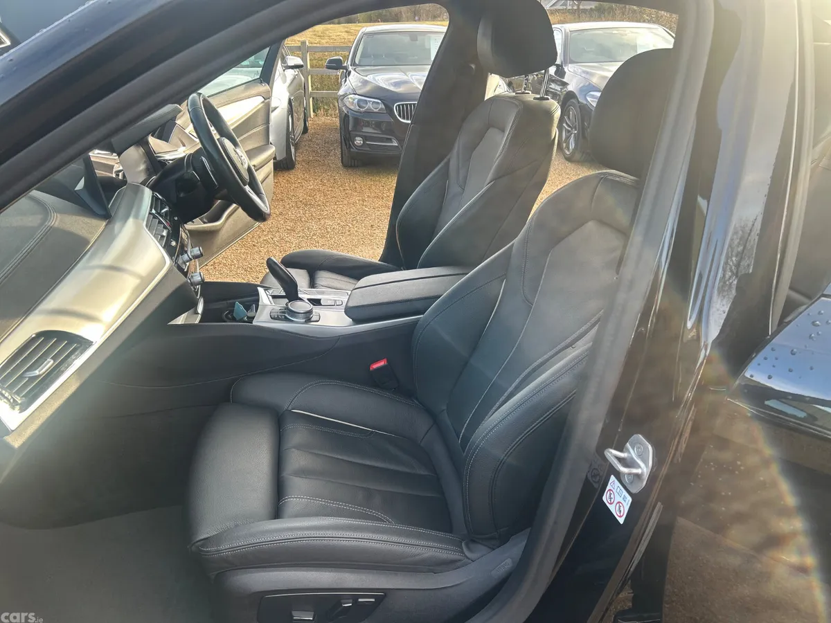 BMW 5-Series Saloon, Petrol Plug-in Hybrid, 2020, Black