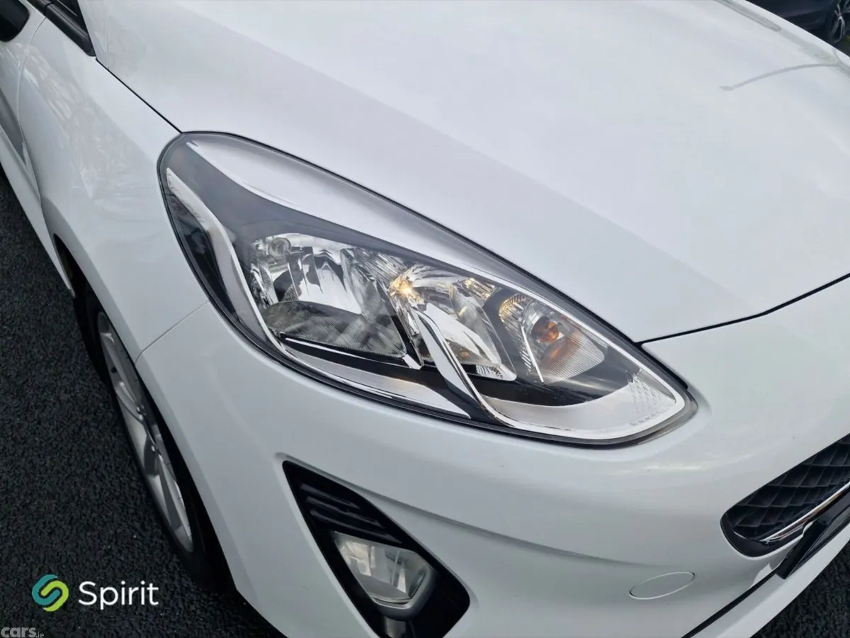 Ford Fiesta Hatchback, Petrol, 2018, White