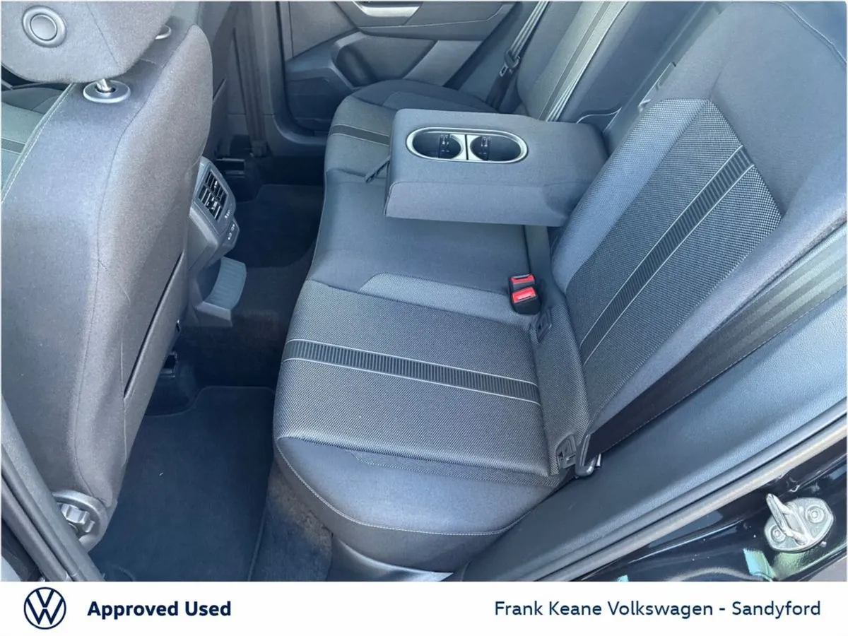 Volkswagen T-Roc SUV, Petrol, 2025, Black
