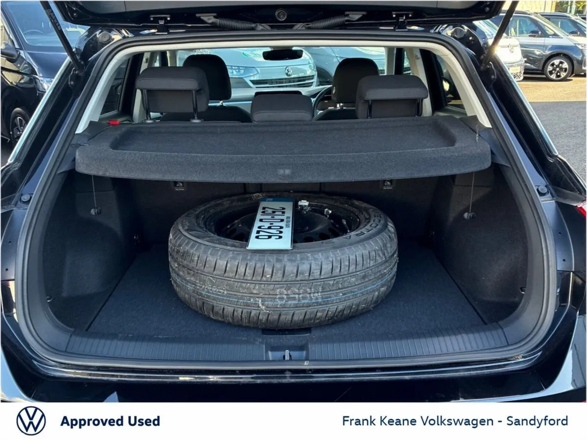 Volkswagen T-Roc SUV, Petrol, 2025, Black