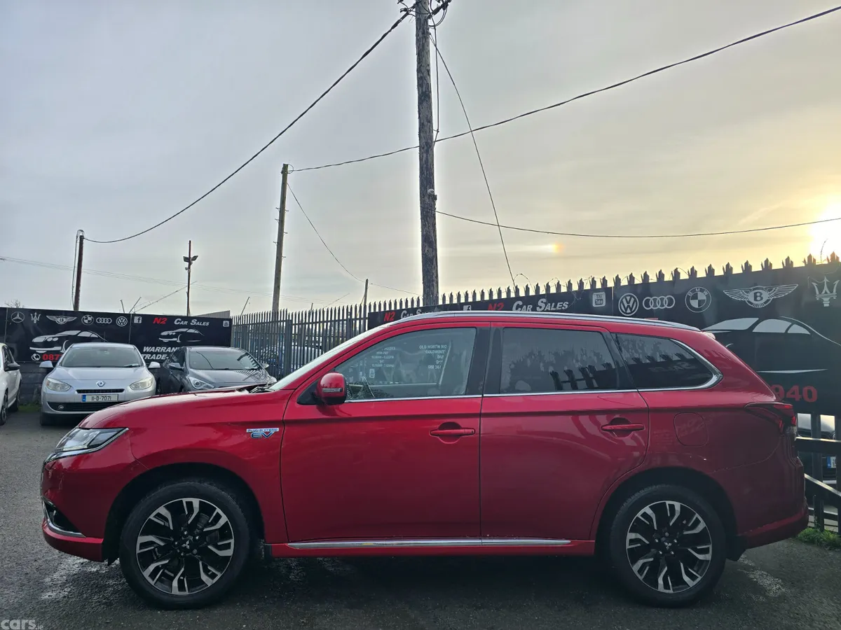 Mitsubishi Outlander SUV, Petrol Plug-in Hybrid, 2018, Red