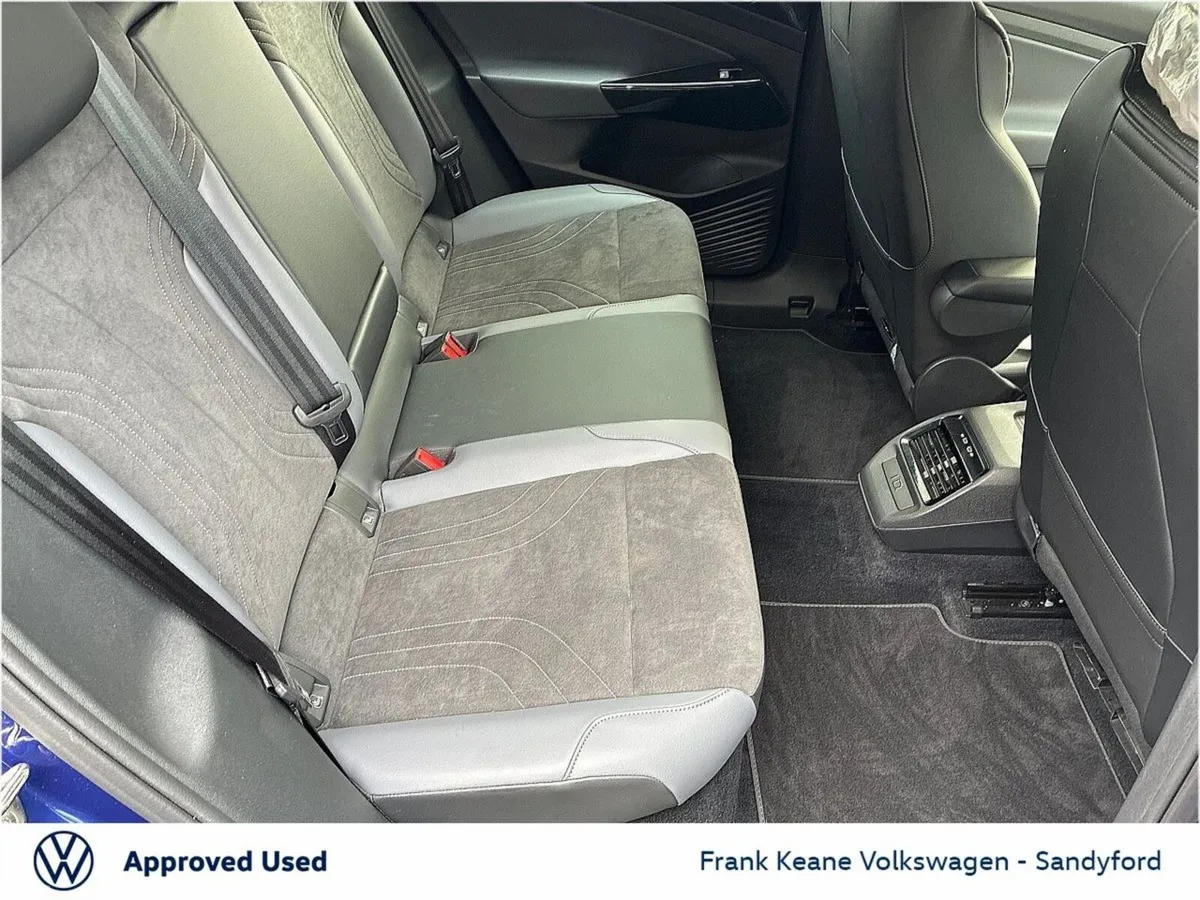 Volkswagen ID.4 Estate, Electric, 2023, Blue