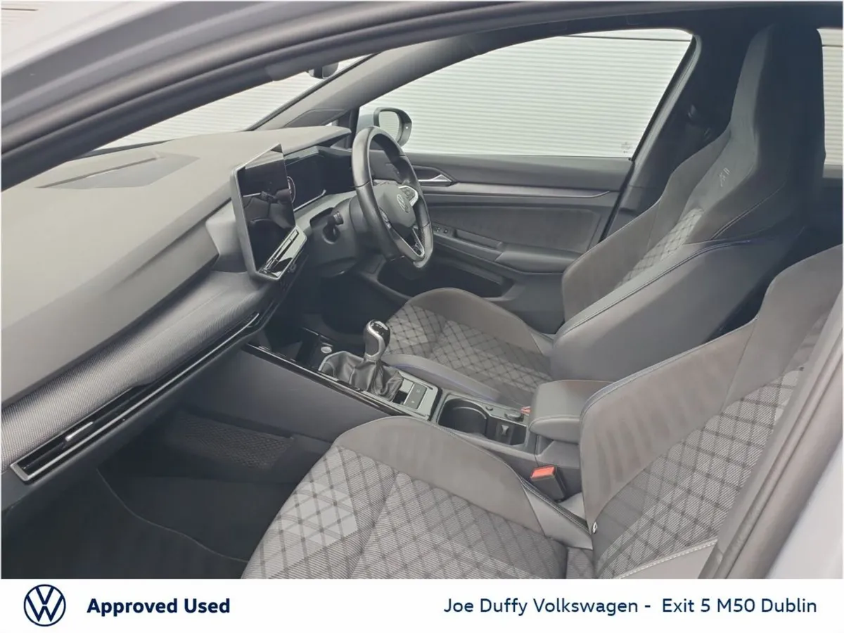 Volkswagen Golf Estate, Petrol, 2024, Grey