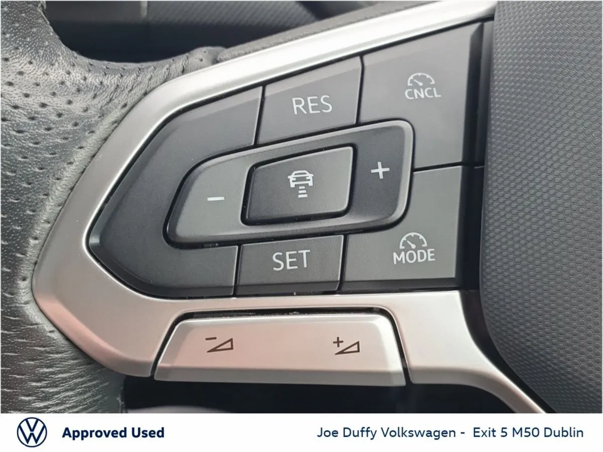 Volkswagen Golf Estate, Petrol, 2024, Grey