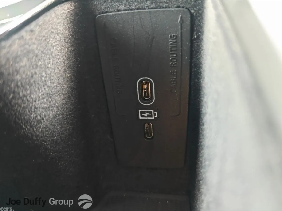 Volvo XC60 SUV, Petrol Plug-in Hybrid, 2025, Silver