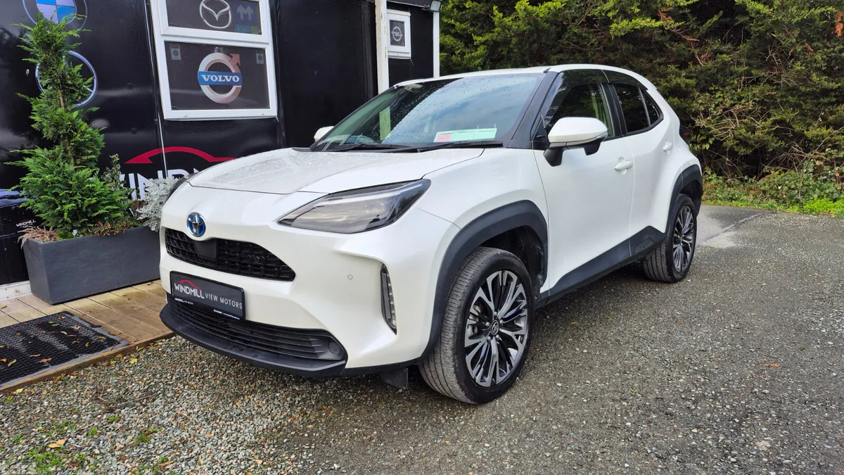Toyota Yaris Cross MPV, Petrol Hybrid, 2020, White