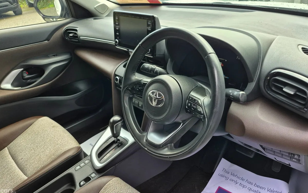 Toyota Yaris Cross MPV, Petrol Hybrid, 2020, White
