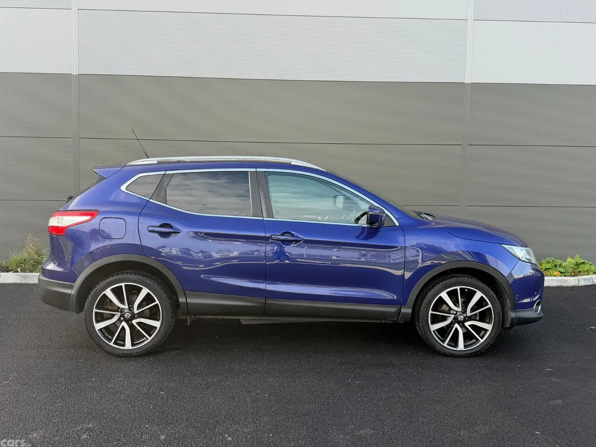 Nissan Qashqai Hatchback, Diesel, 2014, Blue