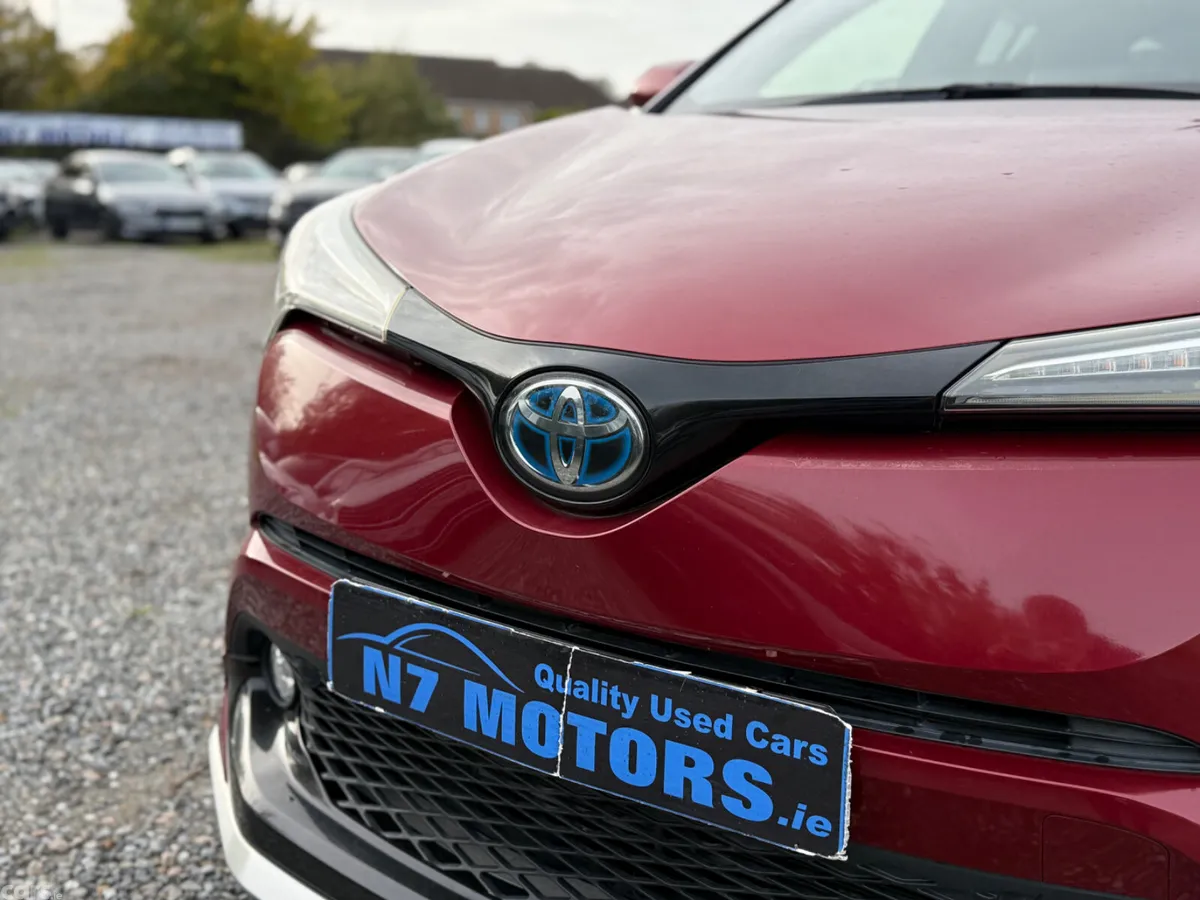 Toyota C-HR SUV, Petrol Hybrid, 2018, Red