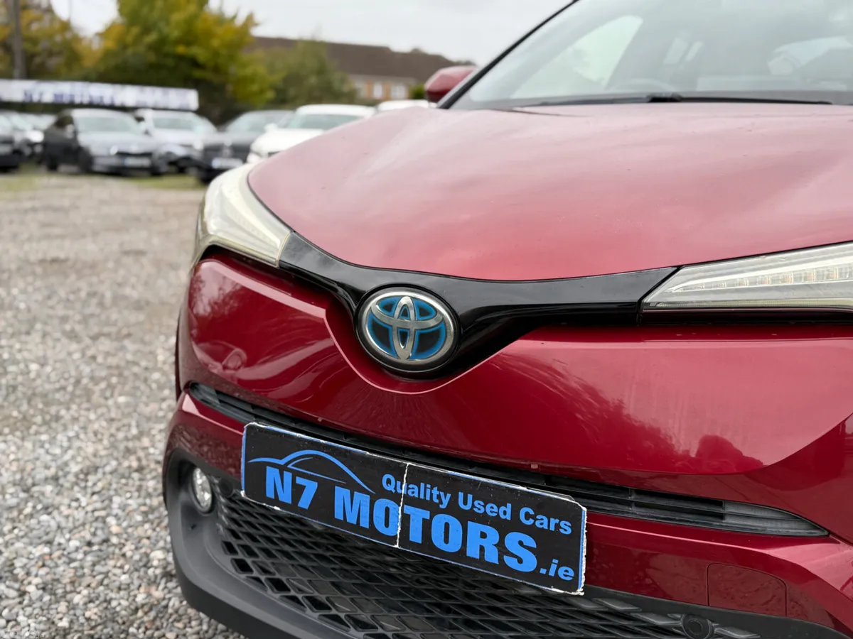 Toyota C-HR SUV, Petrol Hybrid, 2017, Red