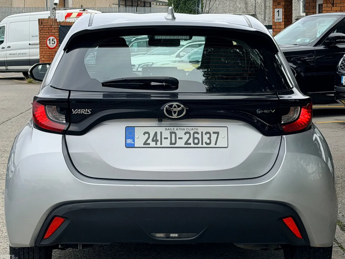 Toyota Yaris Hatchback, Petrol Hybrid, 2024, Grey