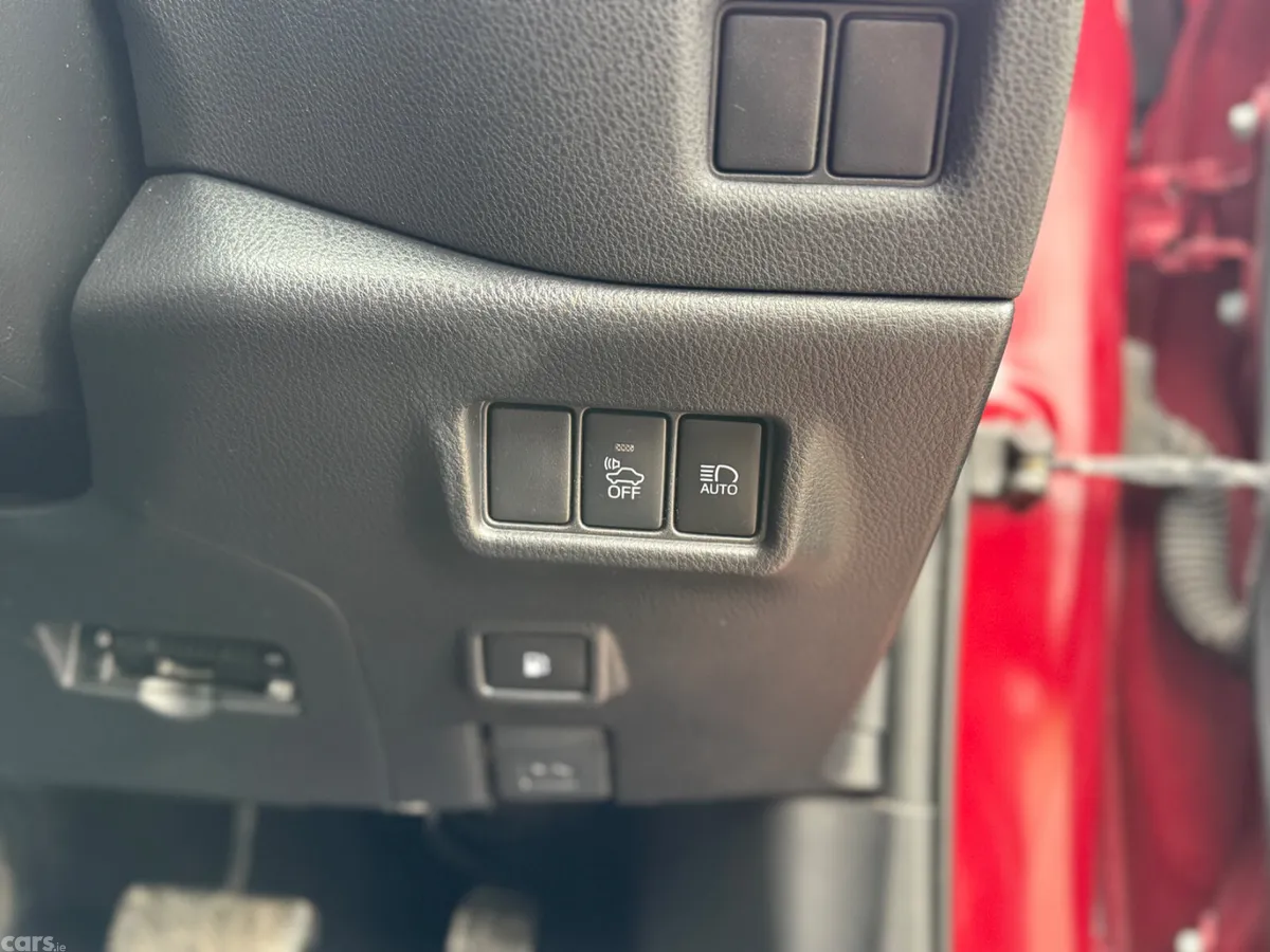 Toyota C-HR SUV, Petrol Hybrid, 2017, Red
