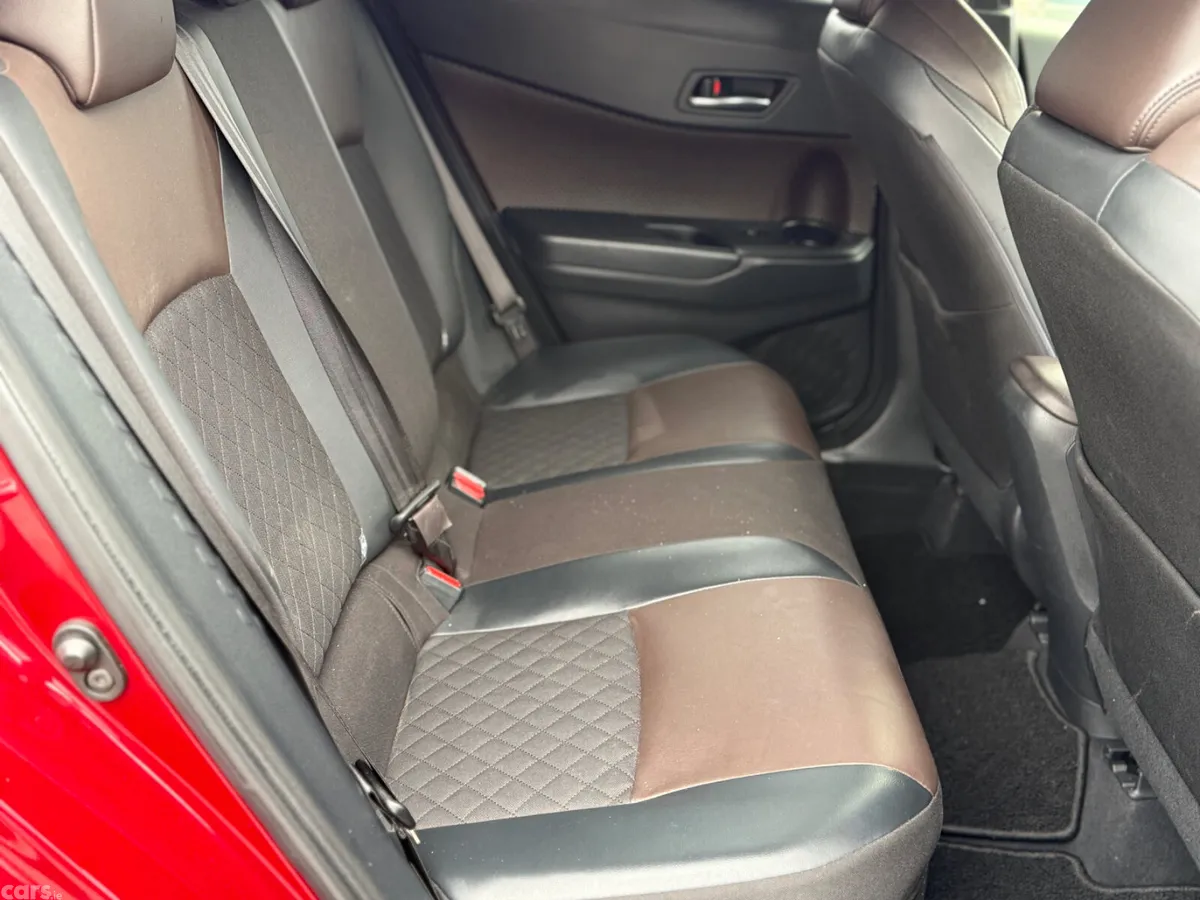 Toyota C-HR SUV, Petrol Hybrid, 2017, Red