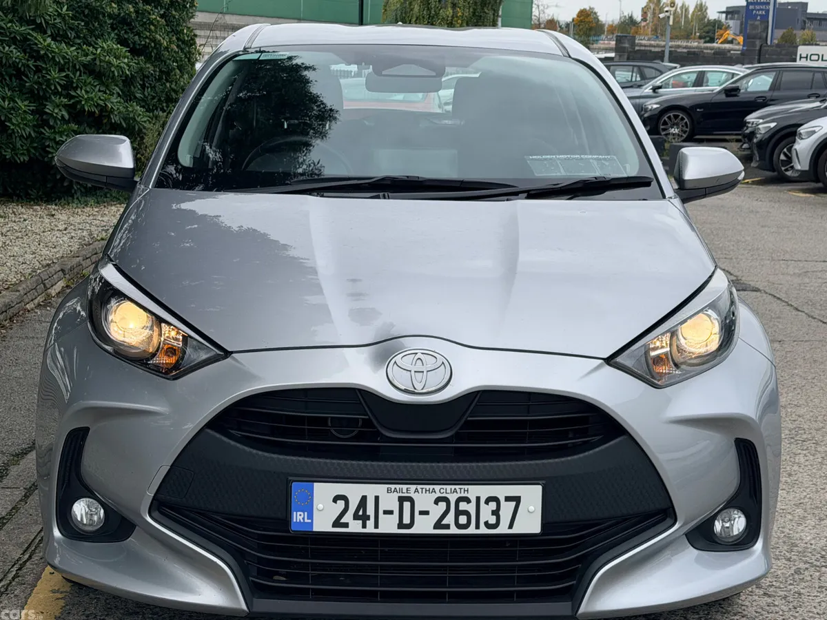 Toyota Yaris Hatchback, Petrol Hybrid, 2024, Grey