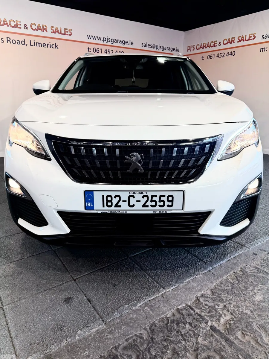 Peugeot 3008 MPV, Petrol, 2018, White