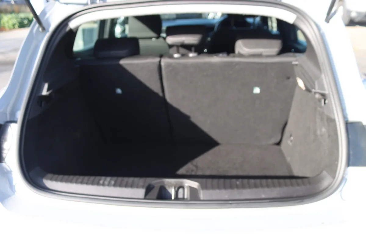 Renault Clio Hatchback, Petrol Hybrid, 2024, Grey