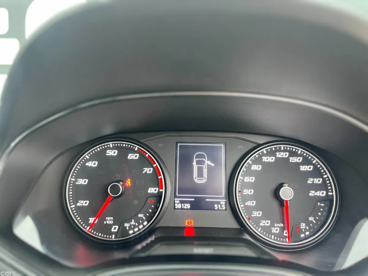 SEAT Arona SUV, Petrol, 2019, Red