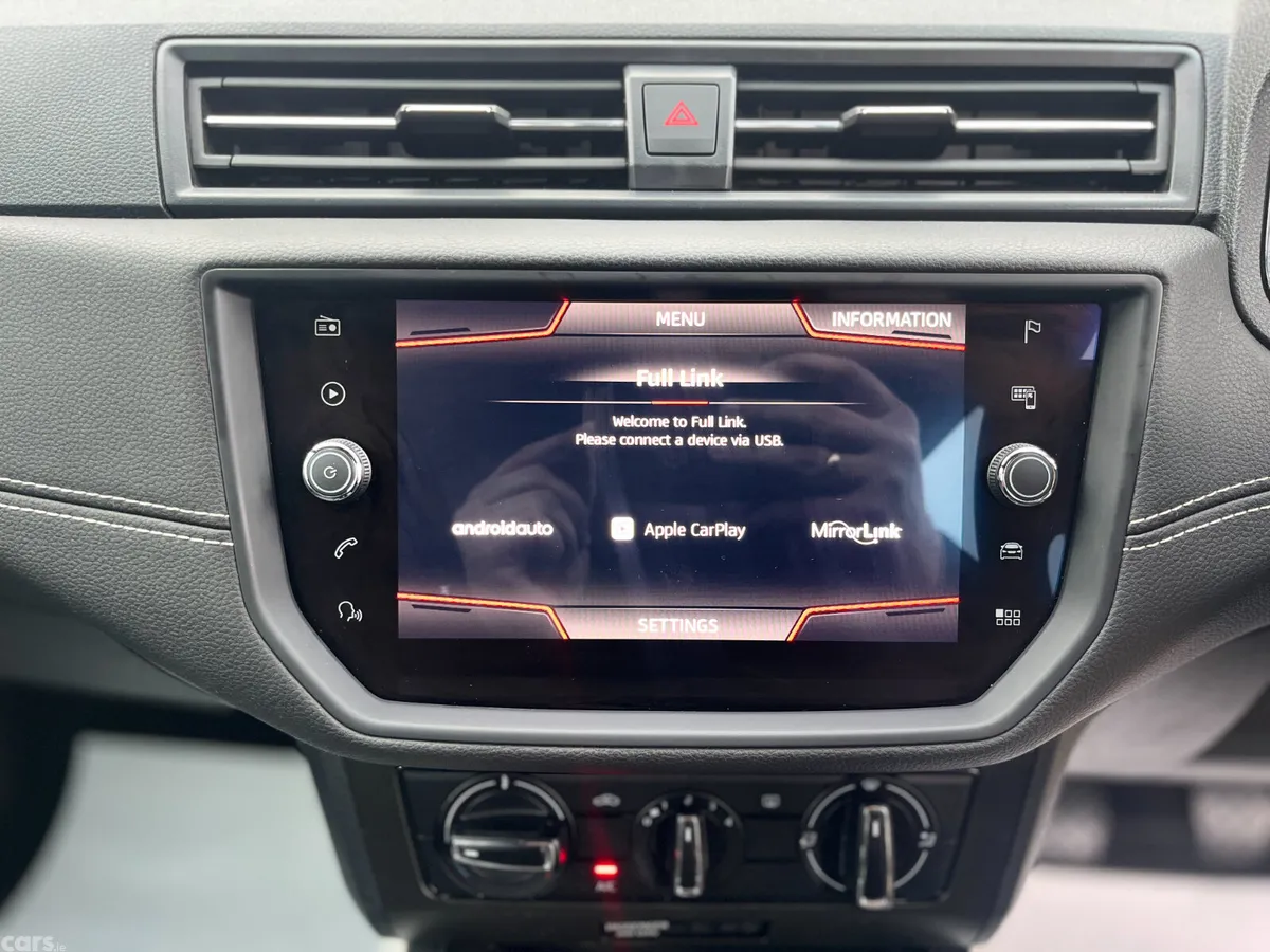 SEAT Arona SUV, Petrol, 2019, Red