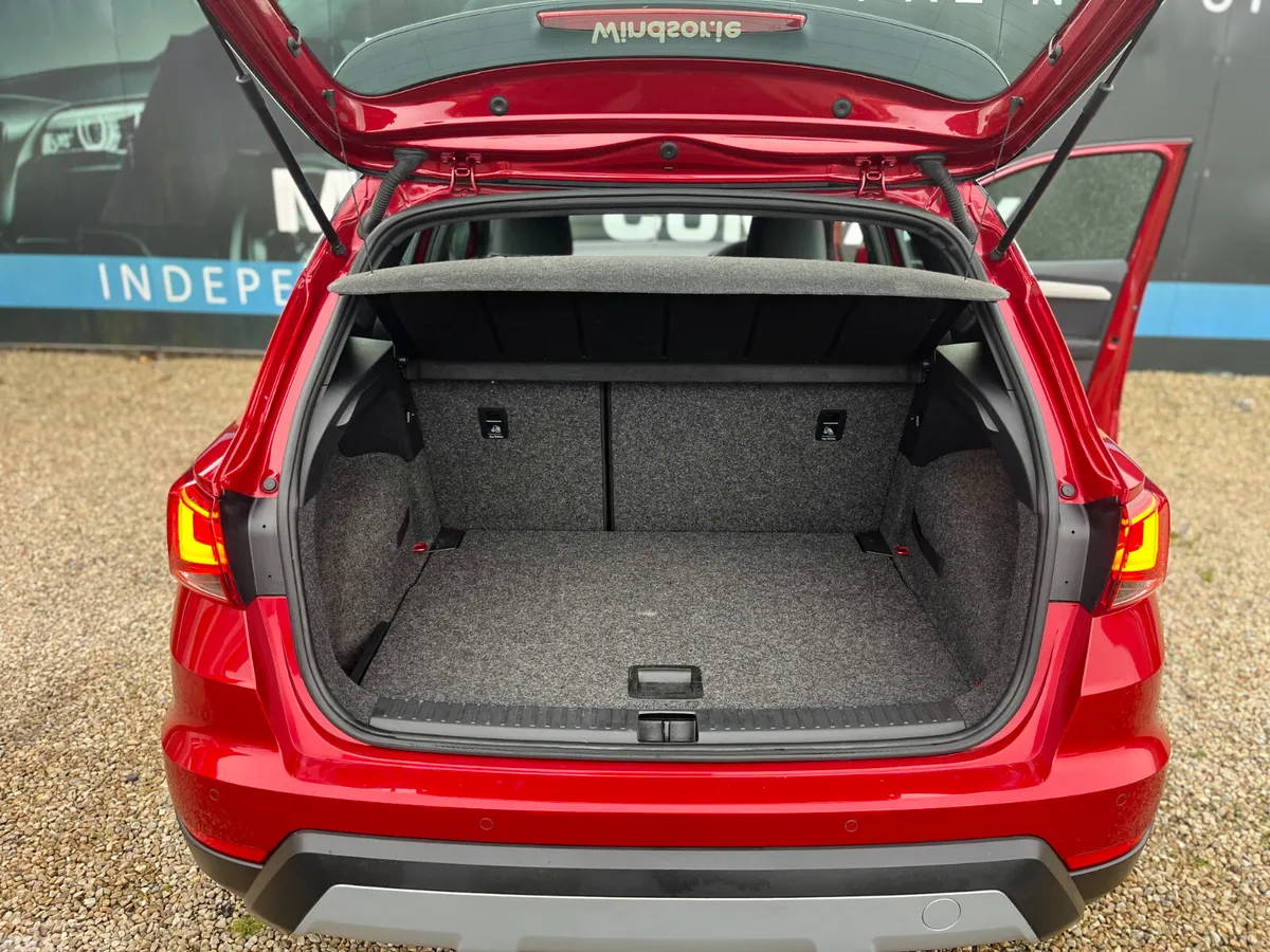 SEAT Arona SUV, Petrol, 2019, Red