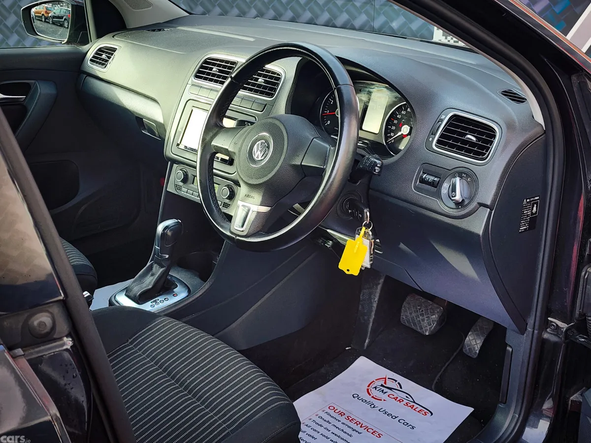 Volkswagen Polo Hatchback, Petrol, 2011, Black