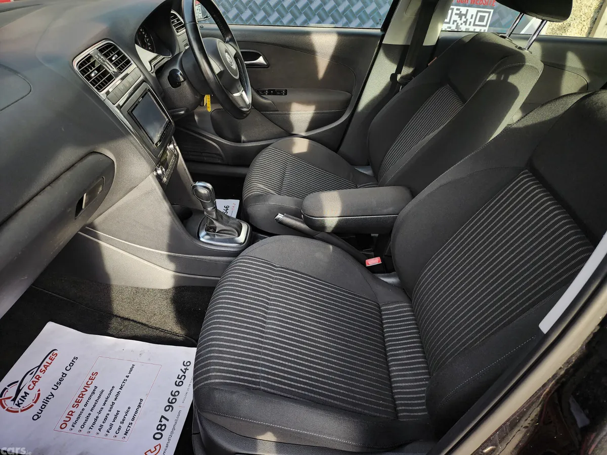 Volkswagen Polo Hatchback, Petrol, 2011, Black