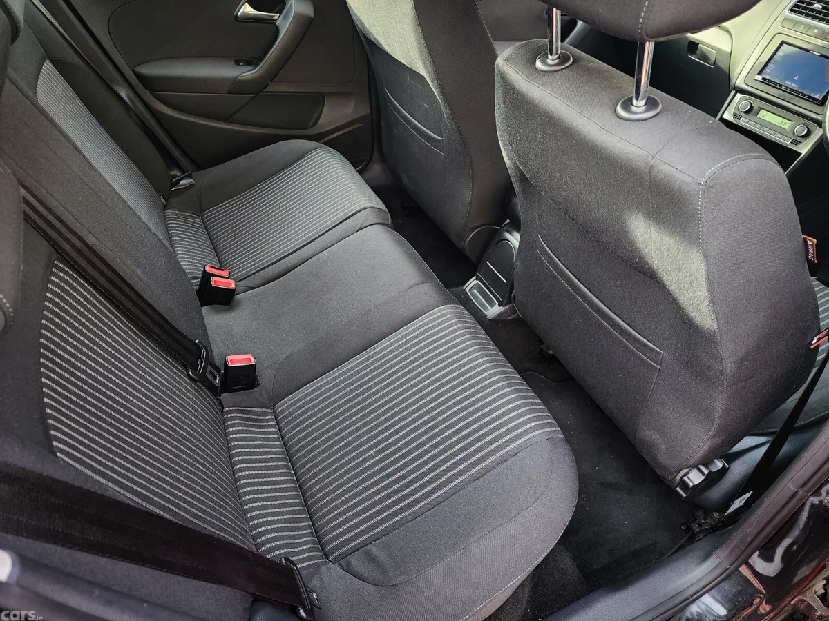 Volkswagen Polo Hatchback, Petrol, 2011, Black