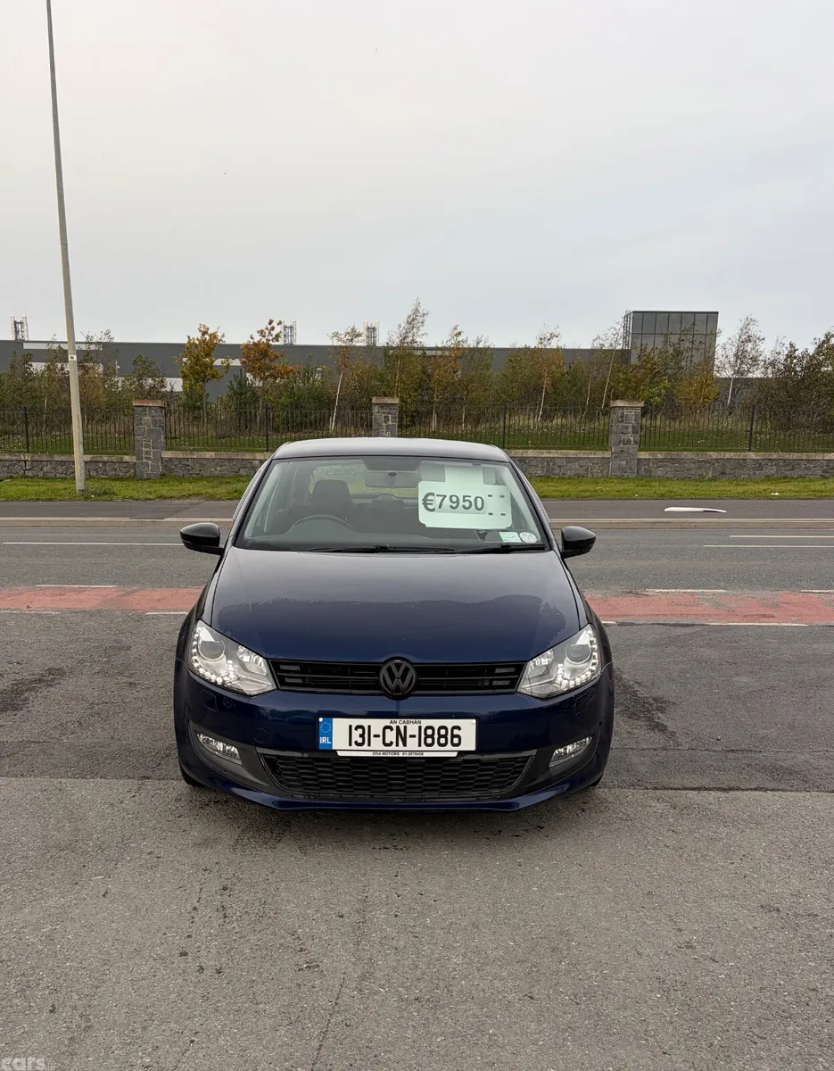 Volkswagen Polo Hatchback, Petrol, 2013, Blue