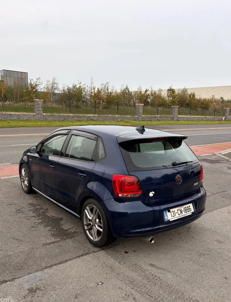 Volkswagen Polo Hatchback, Petrol, 2013, Blue