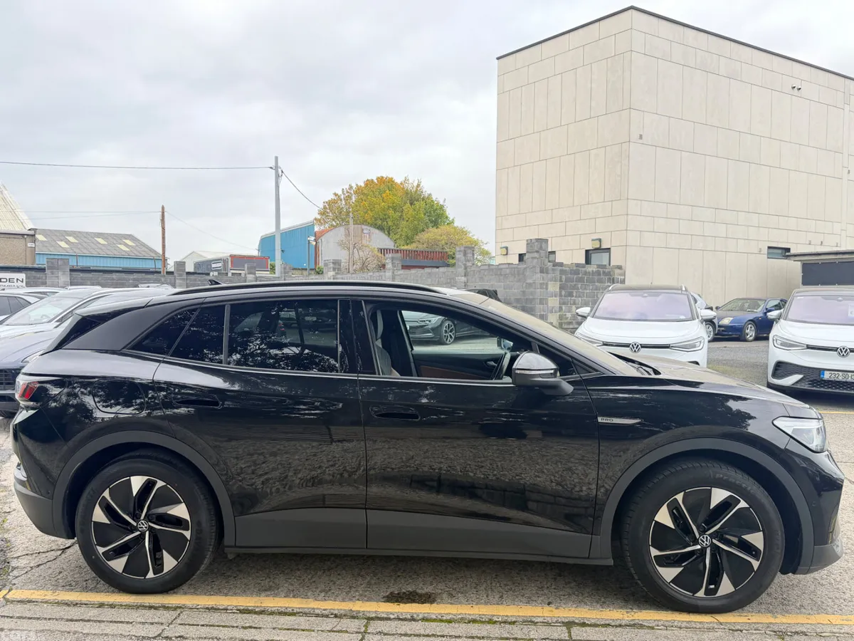 Volkswagen ID.4 Estate, Electric, 2023, Black