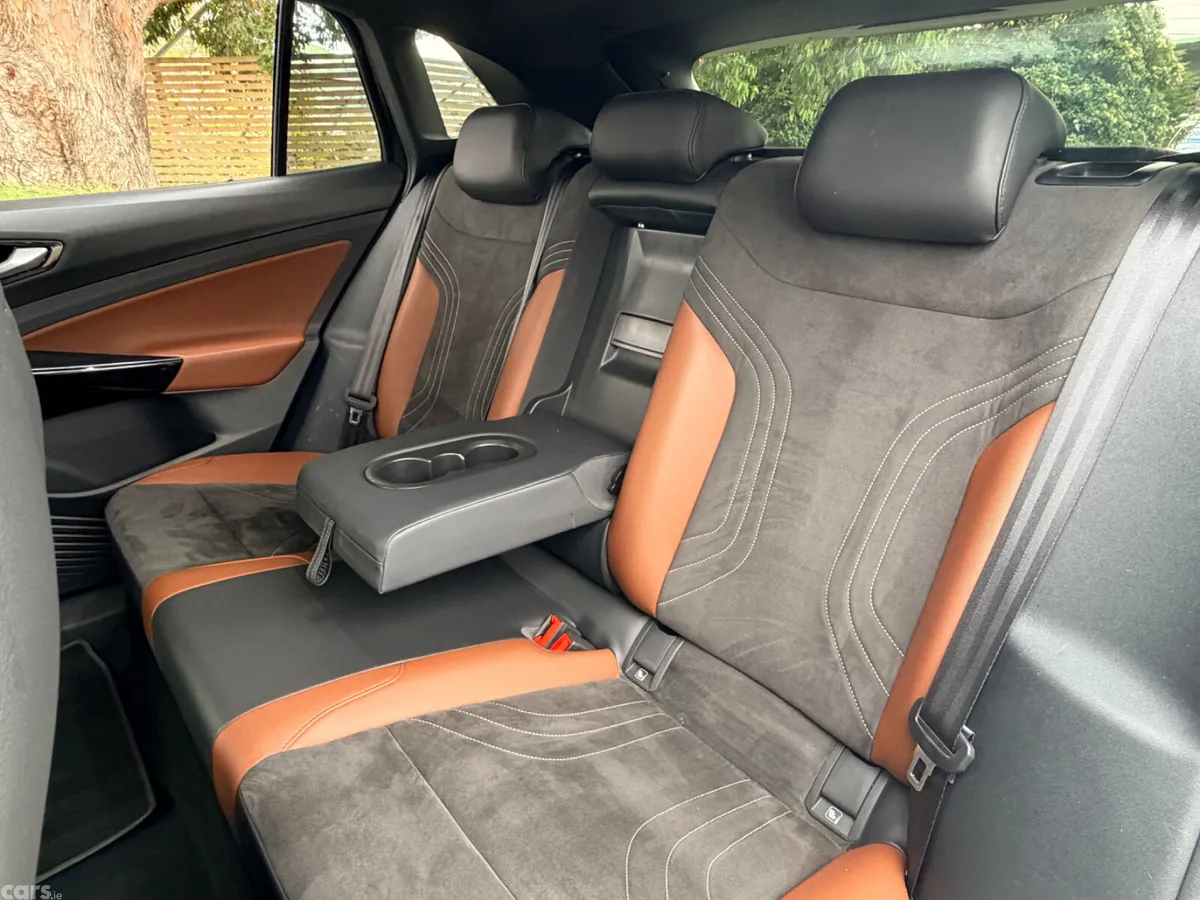 Volkswagen ID.4 Estate, Electric, 2023, Black