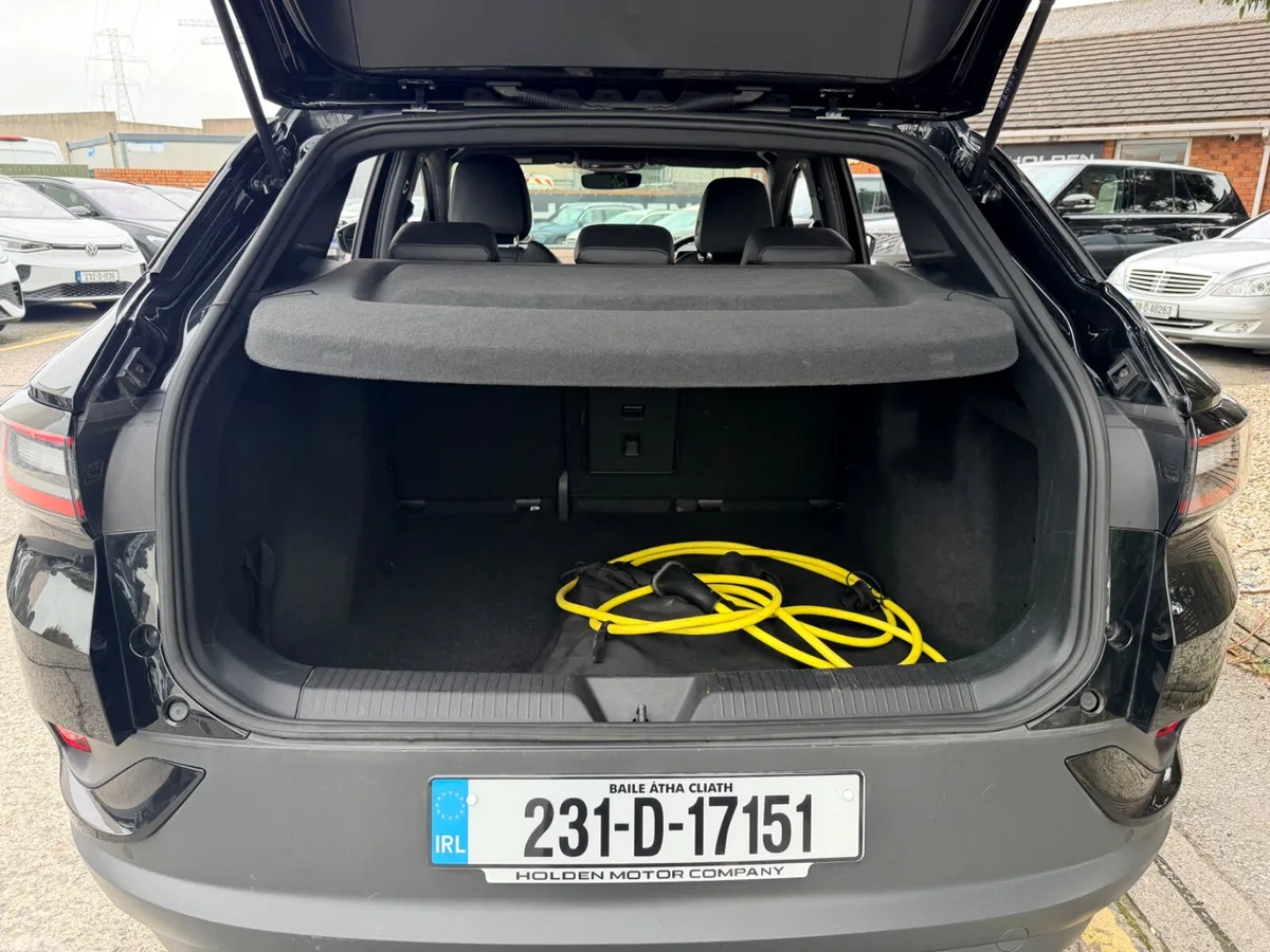 Volkswagen ID.4 Estate, Electric, 2023, Black