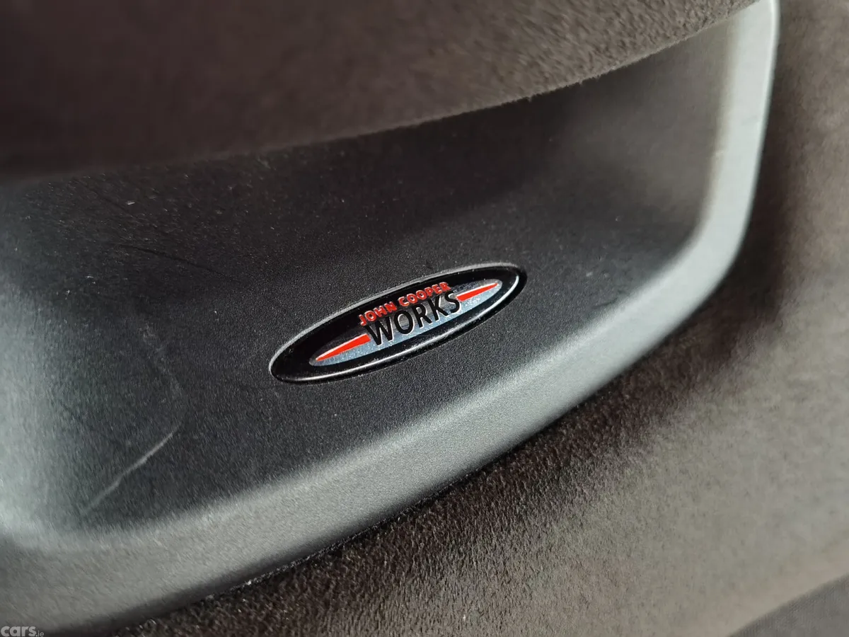 Mini Cooper Hatchback, Petrol, 2018, Red