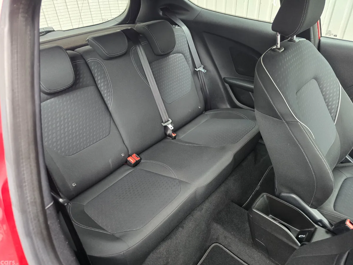 Ford Fiesta Hatchback, Petrol, 2018, Red