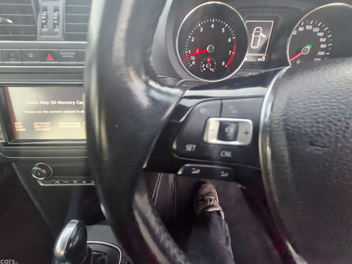 Volkswagen Polo Hatchback, Petrol, 2015, Silver