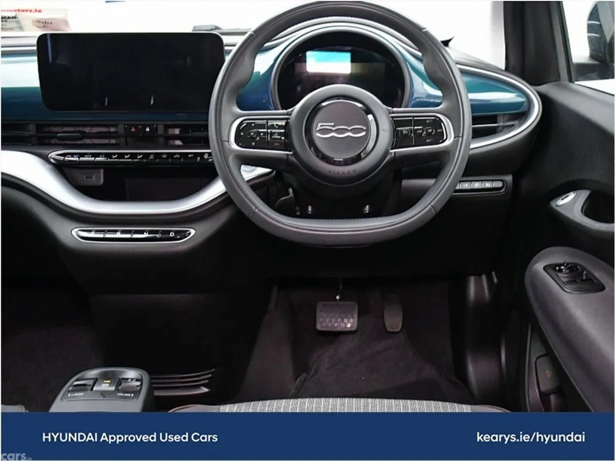 Fiat 500 Hatchback, Electric, 2022, Green