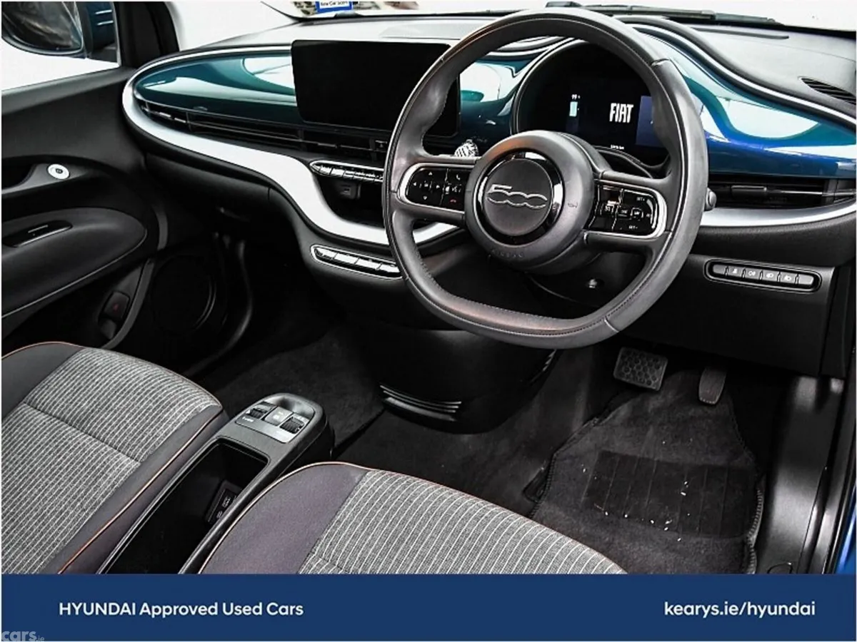 Fiat 500 Hatchback, Electric, 2022, Green