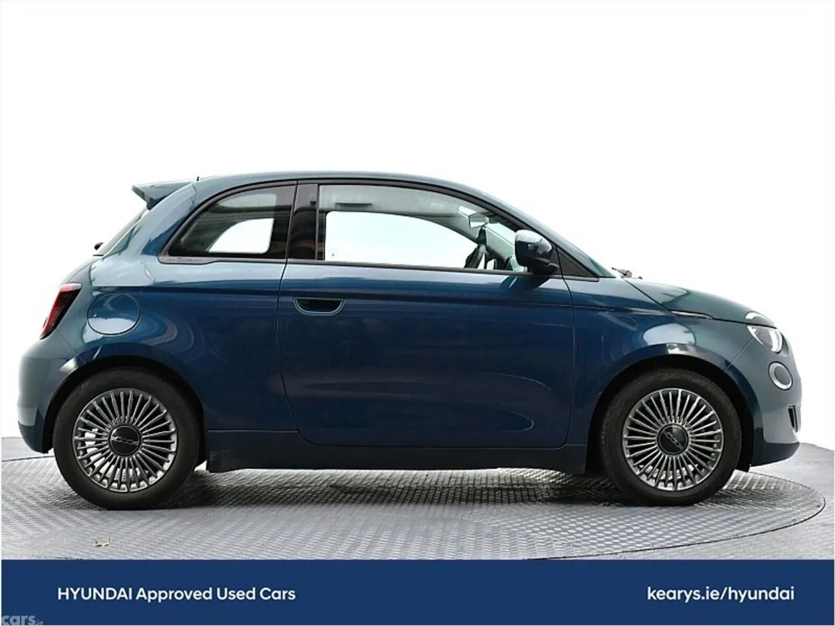 Fiat 500 Hatchback, Electric, 2022, Green