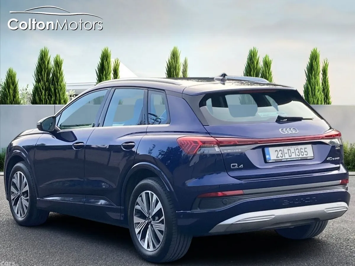 Audi Q4 e-tron Hatchback, Electric, 2023, Blue