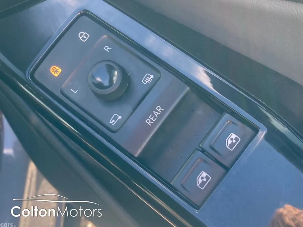 Volkswagen ID.5 Saloon, Electric, 2023, Grey
