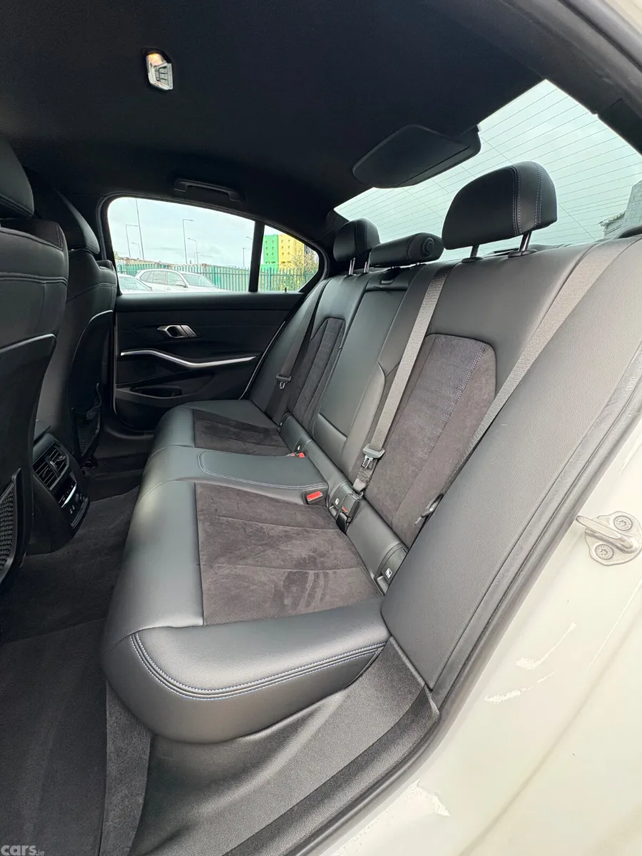 BMW 3-Series Saloon, Petrol, 2020, White