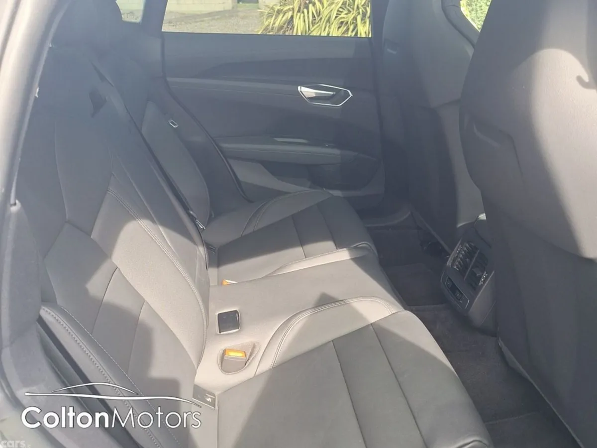 Audi e-tron GT quattro Hatchback, Electric, 2023, Grey