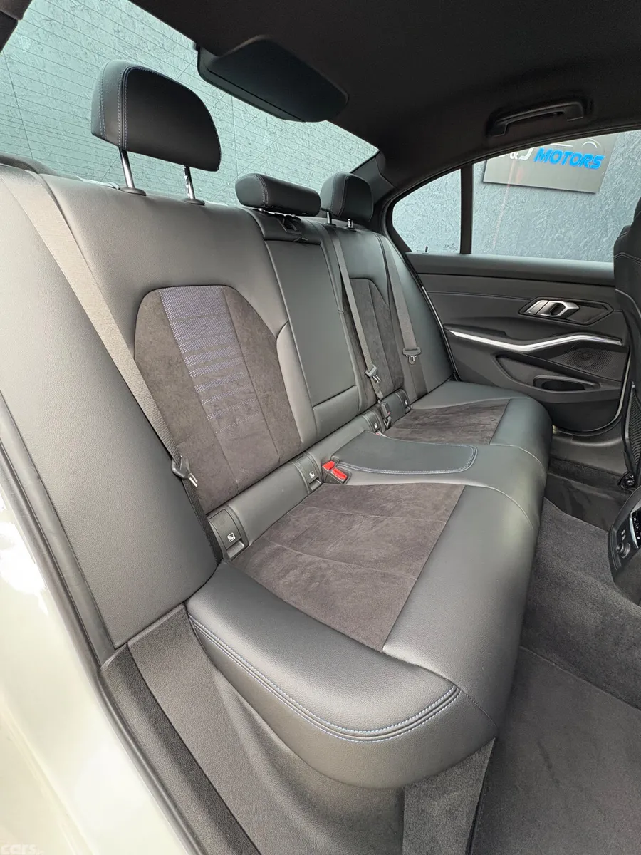 BMW 3-Series Saloon, Petrol, 2020, White