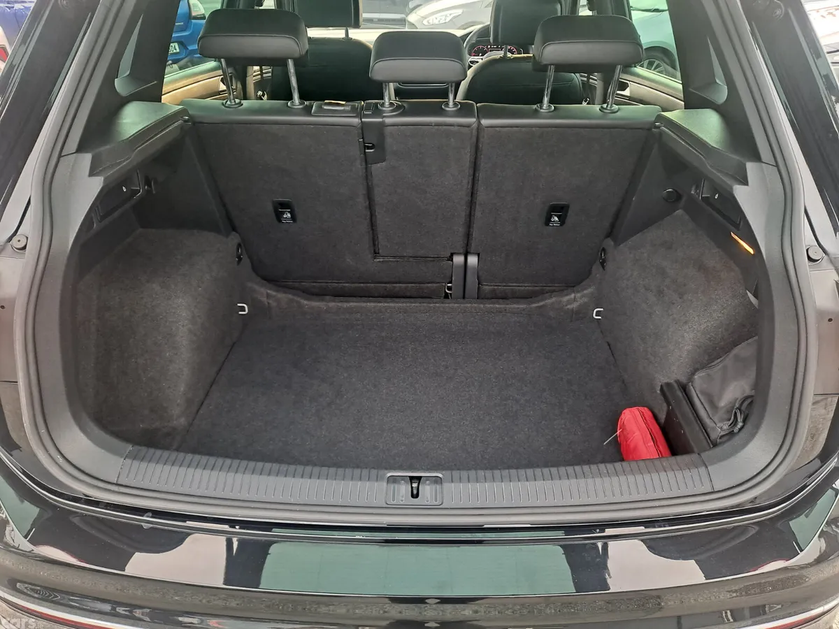 Volkswagen Tiguan SUV, Diesel, 2021, Black