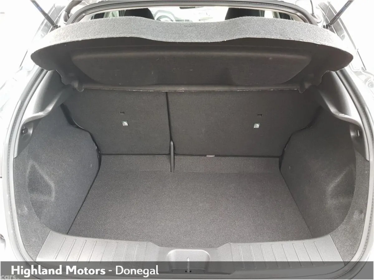 Nissan Juke SUV, Petrol, 2024, Grey