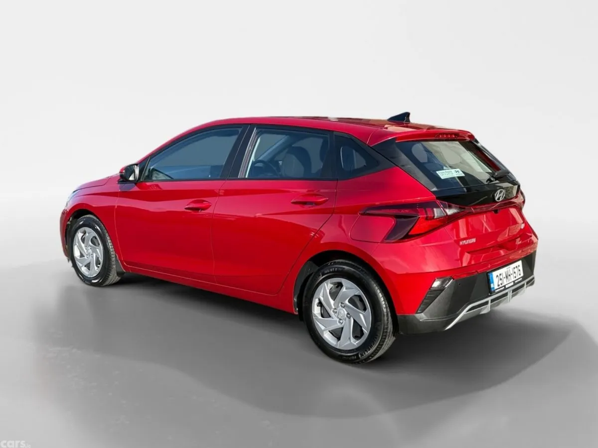 Hyundai i20 Hatchback, Petrol, 2025, Red