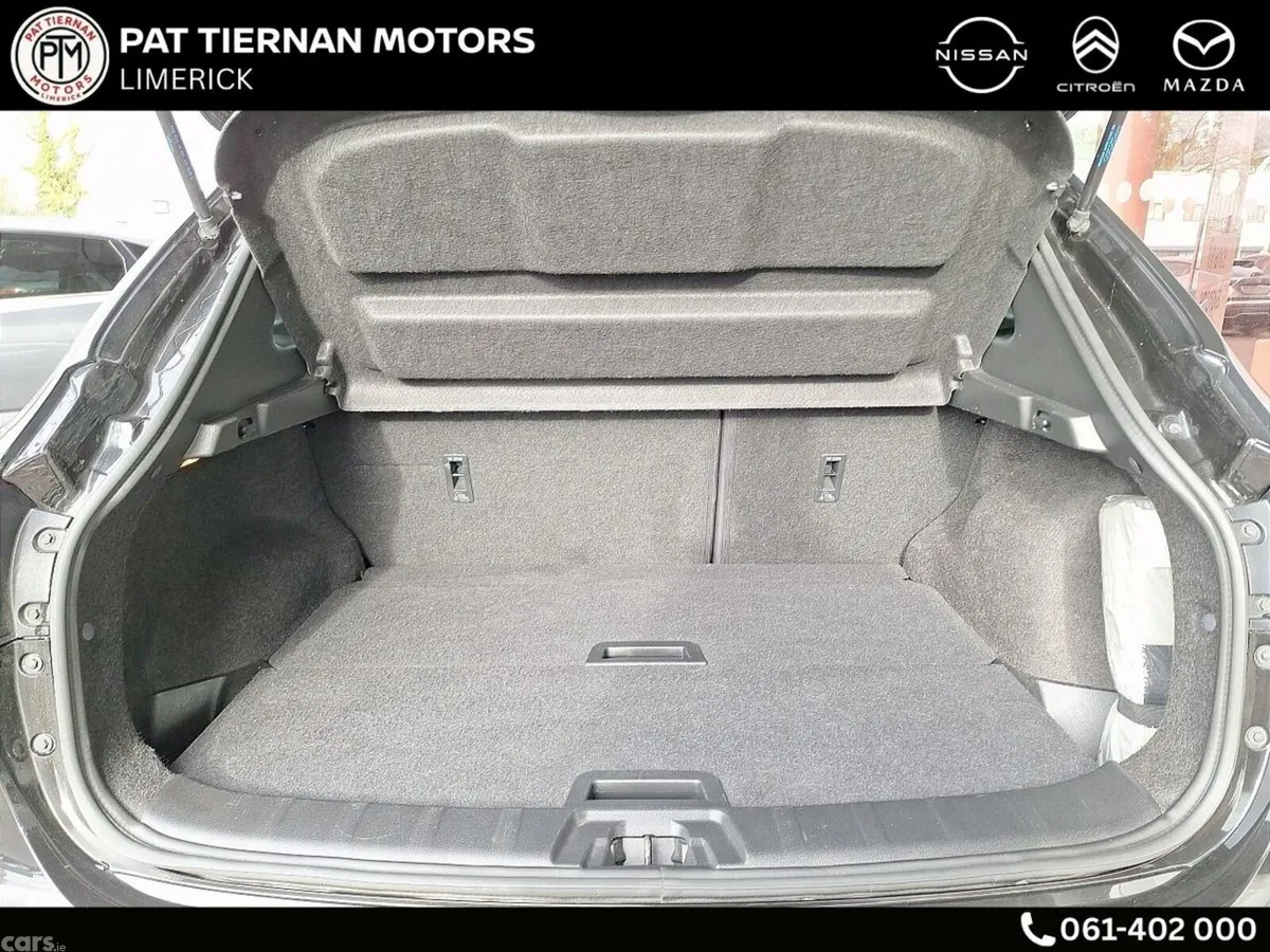 Nissan Qashqai MPV, Petrol, 2020, Black