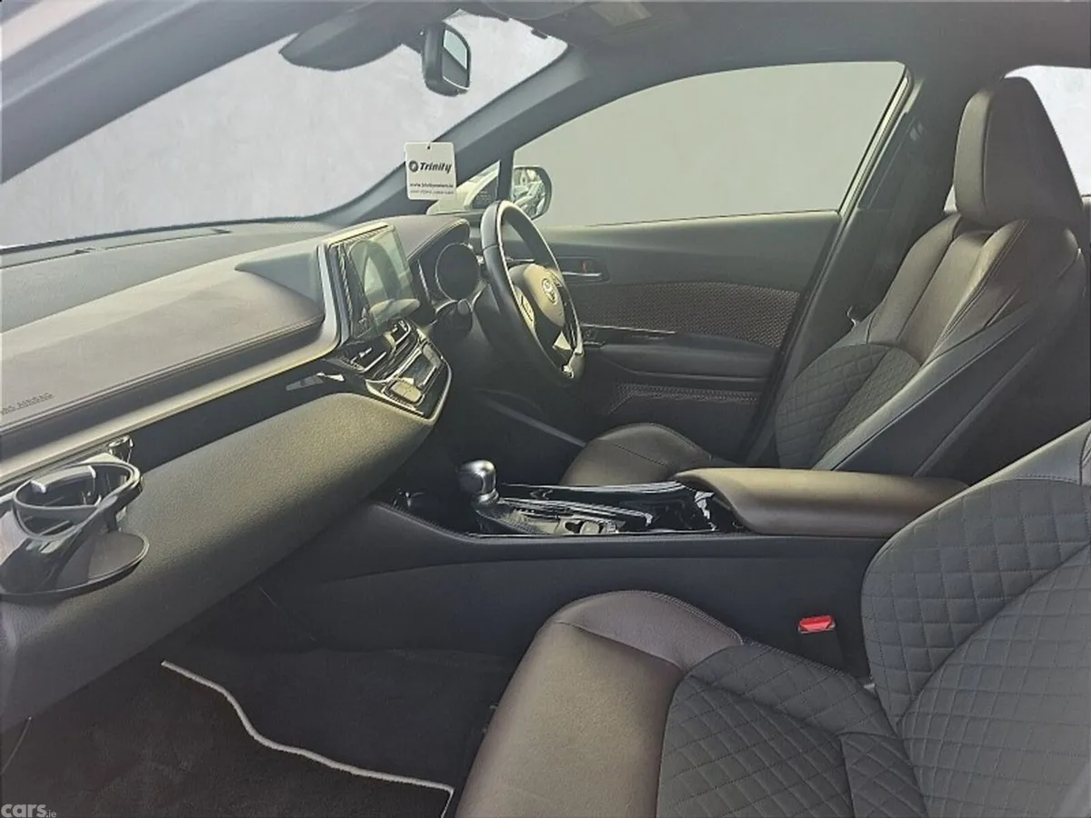 Toyota C-HR SUV, Petrol Hybrid, 2018, Grey